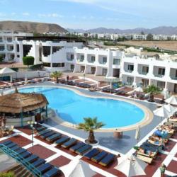 Imagine pentru Sharm Holiday Resort Charter Avion - Naama Bay la hoteluri cu Demipensiune 2024