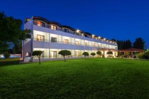 poza telefon Hotel Matoula Beach