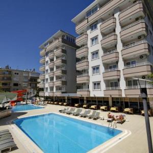 poza Hotel Sealine
