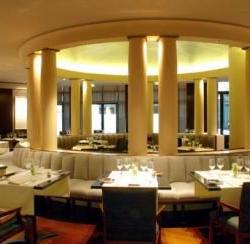 Imagine pentru Hotel Park Hyatt Vendome Cazare - City Break Paris 2025