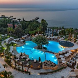 Imagine pentru Mediterranean Beach Hotel Cazare - Limassol la hoteluri cu Demipensiune 2024