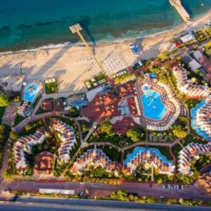 poza Marvida Palmeras Pascha Holiday Village