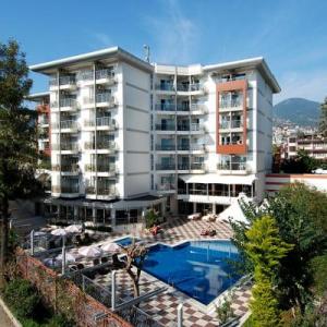 poza Hotel Grand Okan