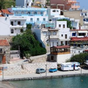 poza Ikonomakis Apartments