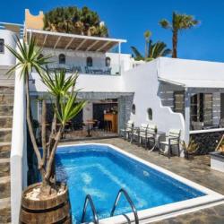 Imagine pentru Fira Cazare - Litoral Insula Santorini 2026