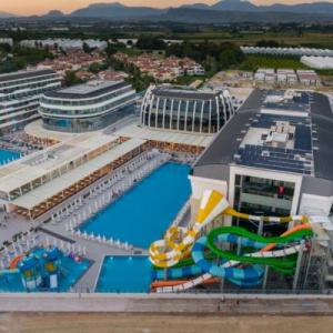 poza Hotel Victory Volare