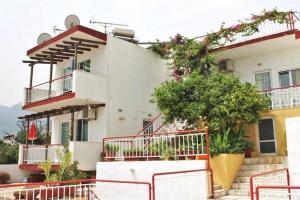 poza telefon Sarlot Studios