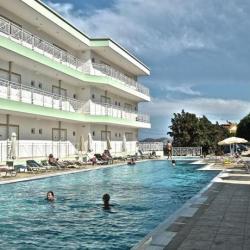 Imagine pentru Hotel Chrissy's Paradise (Ex Nicolas Villas) Cazare - Agia Pelagia la hoteluri de 3* stele 2025