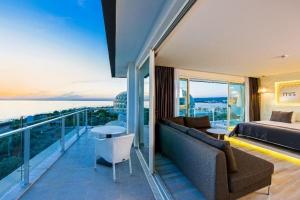 poza telefon Hotel Lonicera West (Ex Gold Island Family)