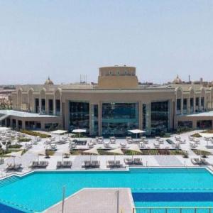 poza Hotel Titanic Pearl