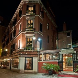 Imagine pentru Hotel La Fenice Et Des Artistes City Break - Veneto 2025