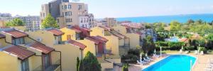 Imagine pentru Hotel Yalta Cazare + Autocar - Sveti Vlas la hoteluri cu Demipensiune 2025
