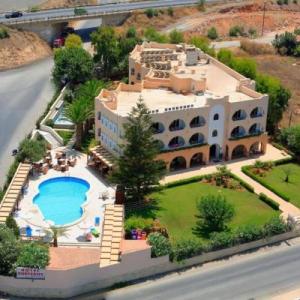 poza Karteros Hotel