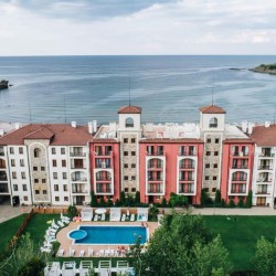 Imagine pentru Hotel Primea Beach Residence Cazare + Autocar - Tzarevo 2024