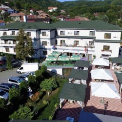 Imagine pentru Hotel Suprem Cazare - Baile Olanesti la hoteluri de 3* stele 2024