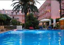 Imagine pentru Hotel La Playa Cazare - Litoral Sardinia 2024
