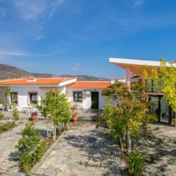Imagine pentru Hotel Giola By Astris Cliff Cazare + Autocar - Astris 2025