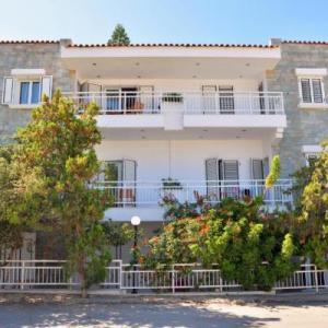poza Anna Apartments