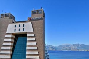 poza telefon Hotel Ramada Plaza By Wyndham Antalya