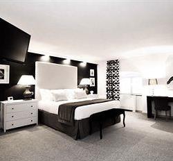 Imagine pentru Hotel The Royals Experience Cazare - Litoral Campania la hoteluri de 4* stele 2025