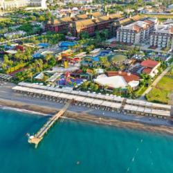 Imagine pentru Crystal Family Resort & Spa Charter Avion - Belek la hoteluri cu Demipensiune 2024