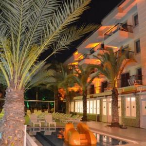 poza Cinar Family Suite Hotel