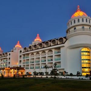 poza Hotel Side Crown Serenity