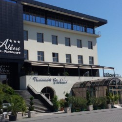 Imagine pentru Ploiesti Cazare - City Break Muntenia la hoteluri de 3* stele 2025