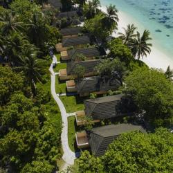 Imagine pentru Holiday Island Resort& Spa Cazare - Maldives la hoteluri de 4* stele 2025
