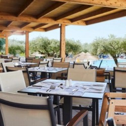 Imagine pentru Hotel Alex Beach Charter Avion - Theologos 2025