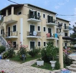 Charietta Apartments Cazare - Litoral Dassia 2026 Imagine pentru Charietta Apartments Cazare - Litoral Dassia 2026