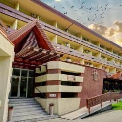 Imagine pentru Hotel Ciucas Cazare - Munte Baile Tusnad la hoteluri de 3* stele 2025