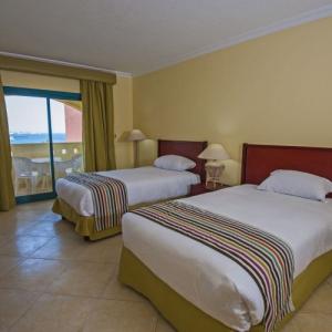 poza Sun & Sea Hotel And Aqua Park