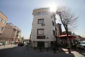 poza telefon Hotel Rose Bouquets