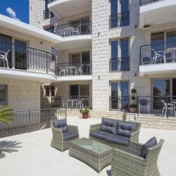 Imagine pentru Apartments Jovan Cazare - Sveti Stefan la hoteluri de 4* stele 2025