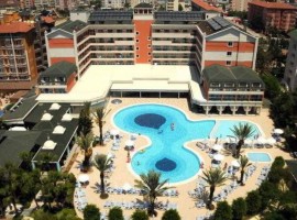 Insula Resort & Spa