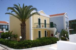 poza telefon Hotel Camari Garden
