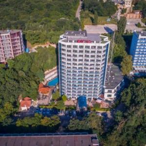 poza Hotel Royal