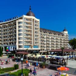 Imagine pentru Hotel Admiral Cazare + Autocar - Litoral Nisipurile De Aur la hoteluri cu All inclusive 2027