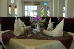 poza telefon Hotel Grand Halomy Megan