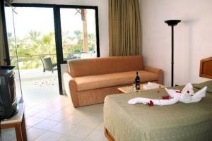 poza telefon Hotel Uni Sharm Aqua Park