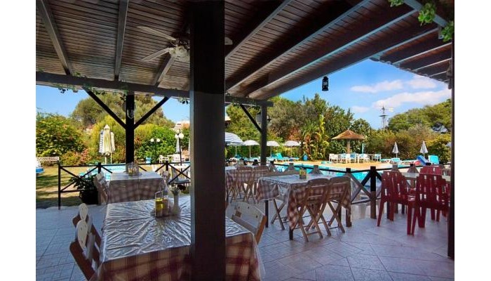 Kassandra Family Aparthotel poza 9