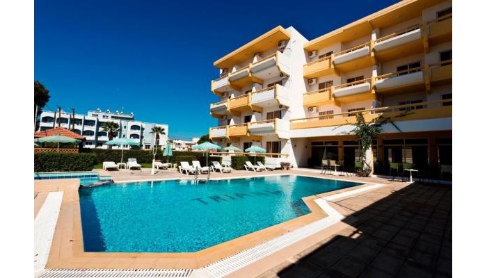 Trianta Apartments poza 2