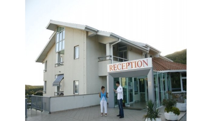 Hotel Zlatni Lav - Martinscica poza 9