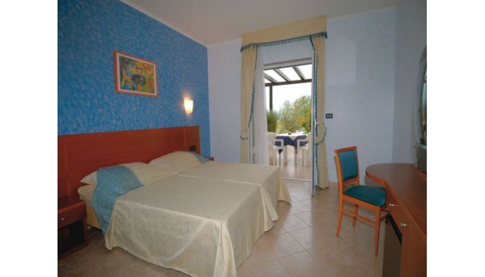 Hotel Zlatni Lav - Martinscica poza 18