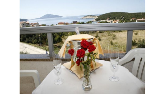 Hotel Zlatni Lav - Martinscica poza 23
