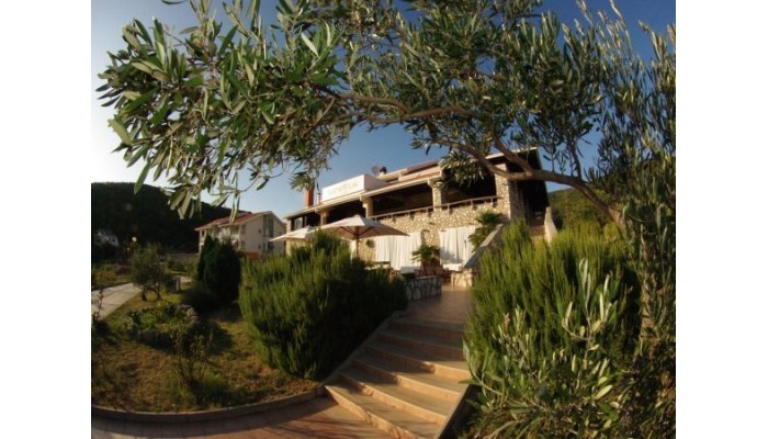 Hotel Zlatni Lav - Martinscica poza 4
