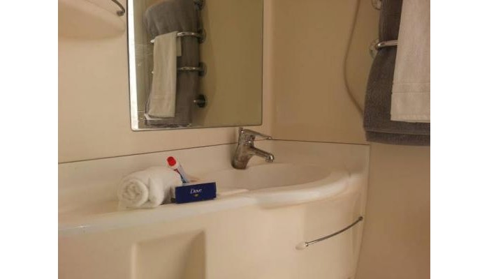 Hotel Dylan Cafe And Guest House poza 0