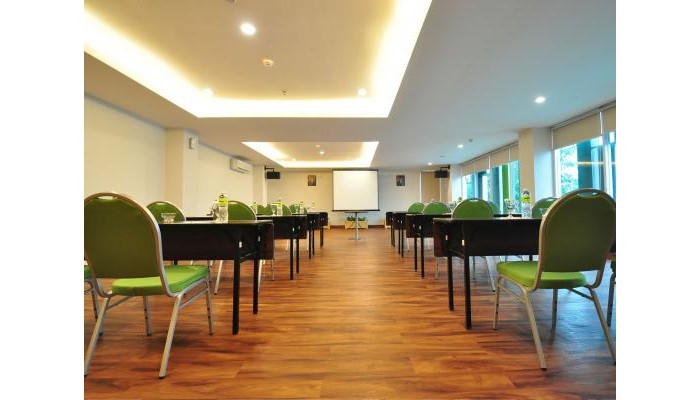 Maxonehotelscom At Kramat poza 3