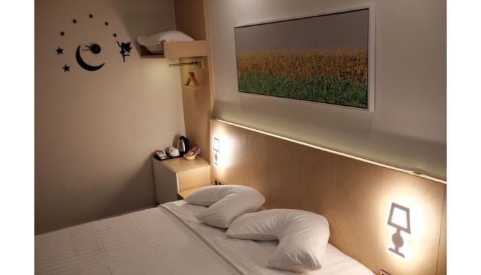 Verse Luxe Hotel Wahid Hasyim poza 1